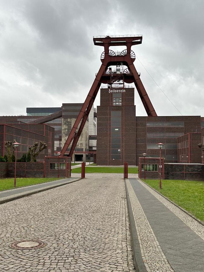 Gemuetliche 93M² Wohlfuehlflaeche Mit Ausblick Zum Weltkulturerbe! Daire Essen Dış mekan fotoğraf